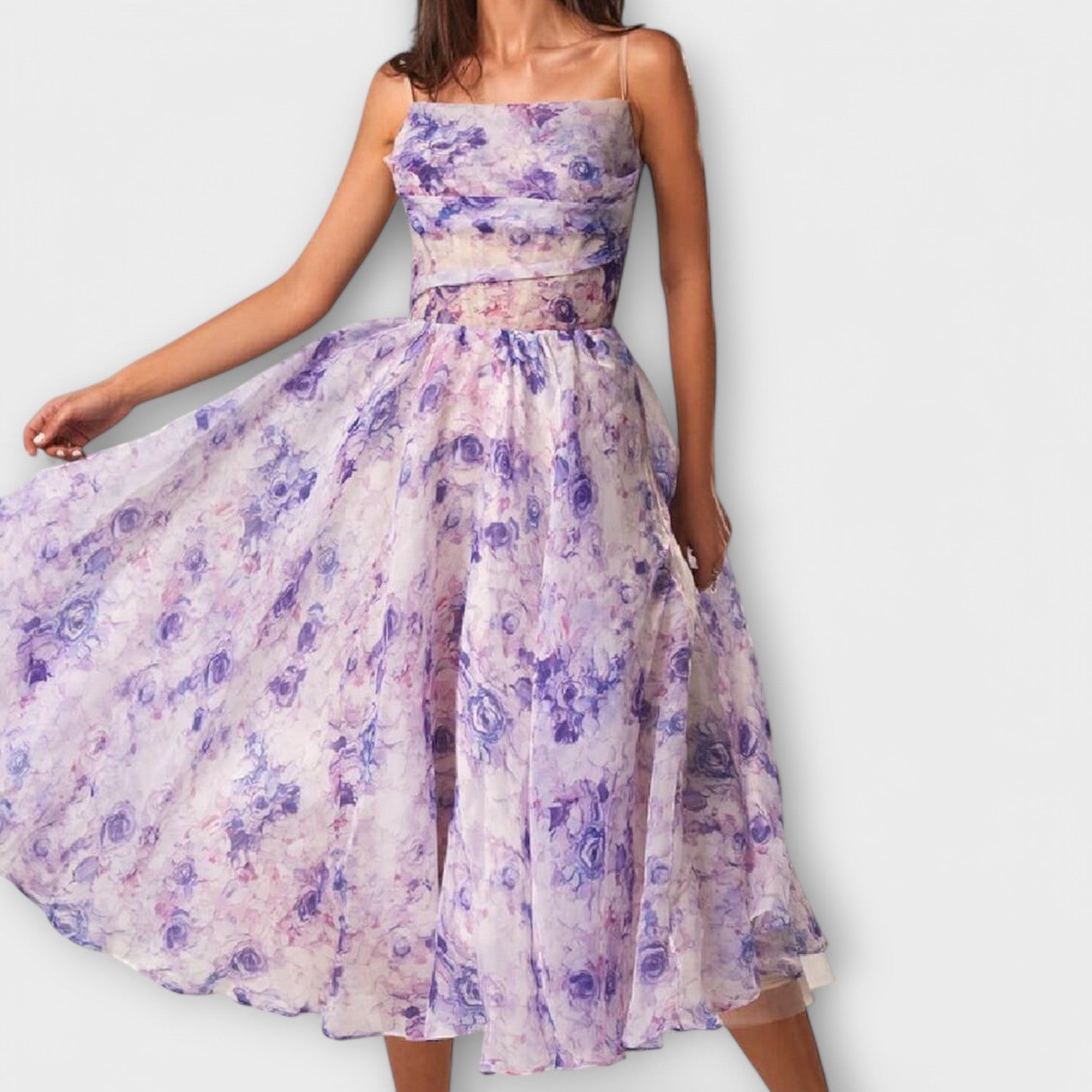 Elegante Abito Midi in Chiffon