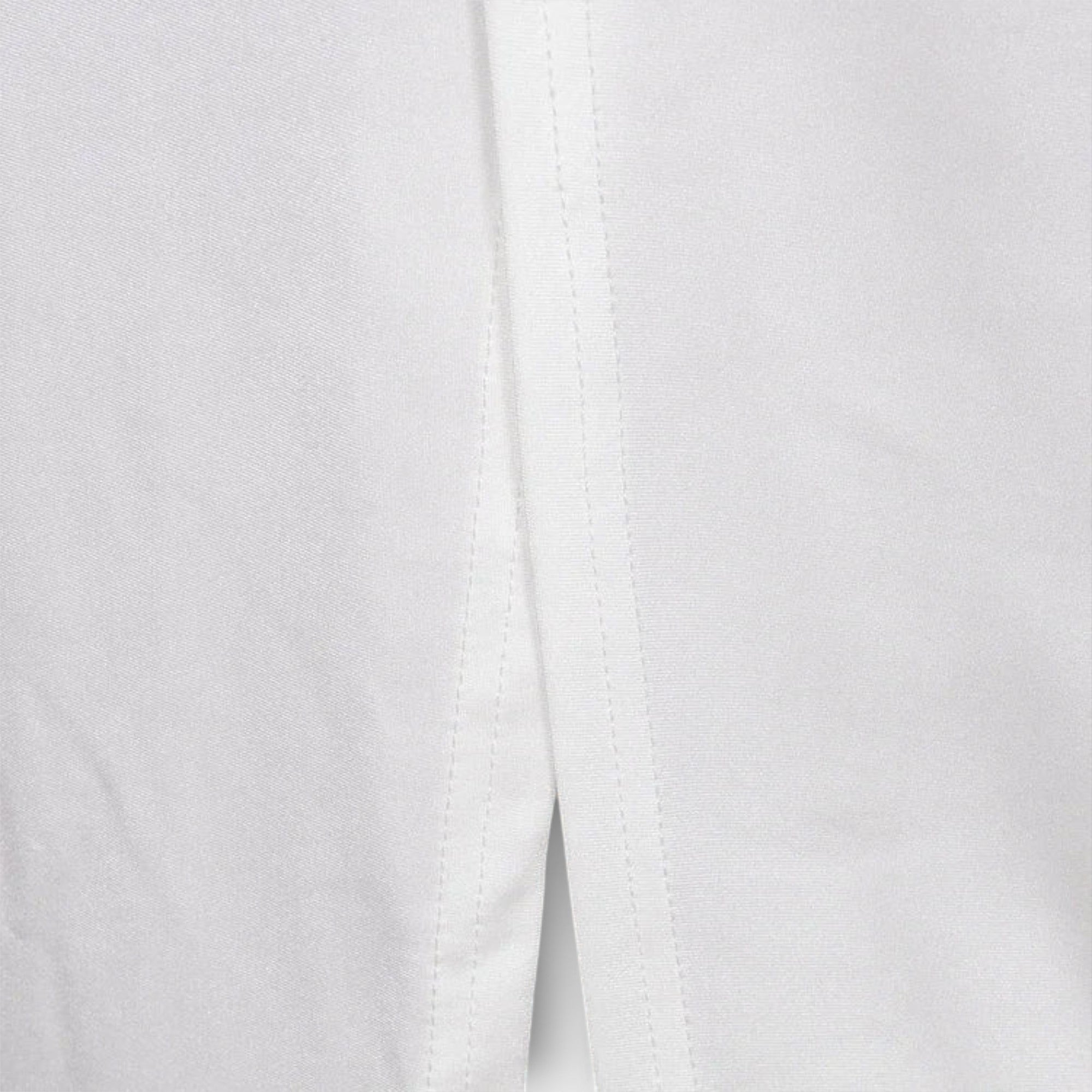 Selah - Abito Bianco a Maniche Lunghe con Taglio in Vita e Accenti di Strass