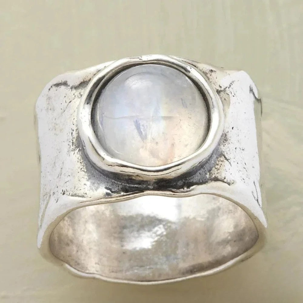 Anello Antico con Pietra
