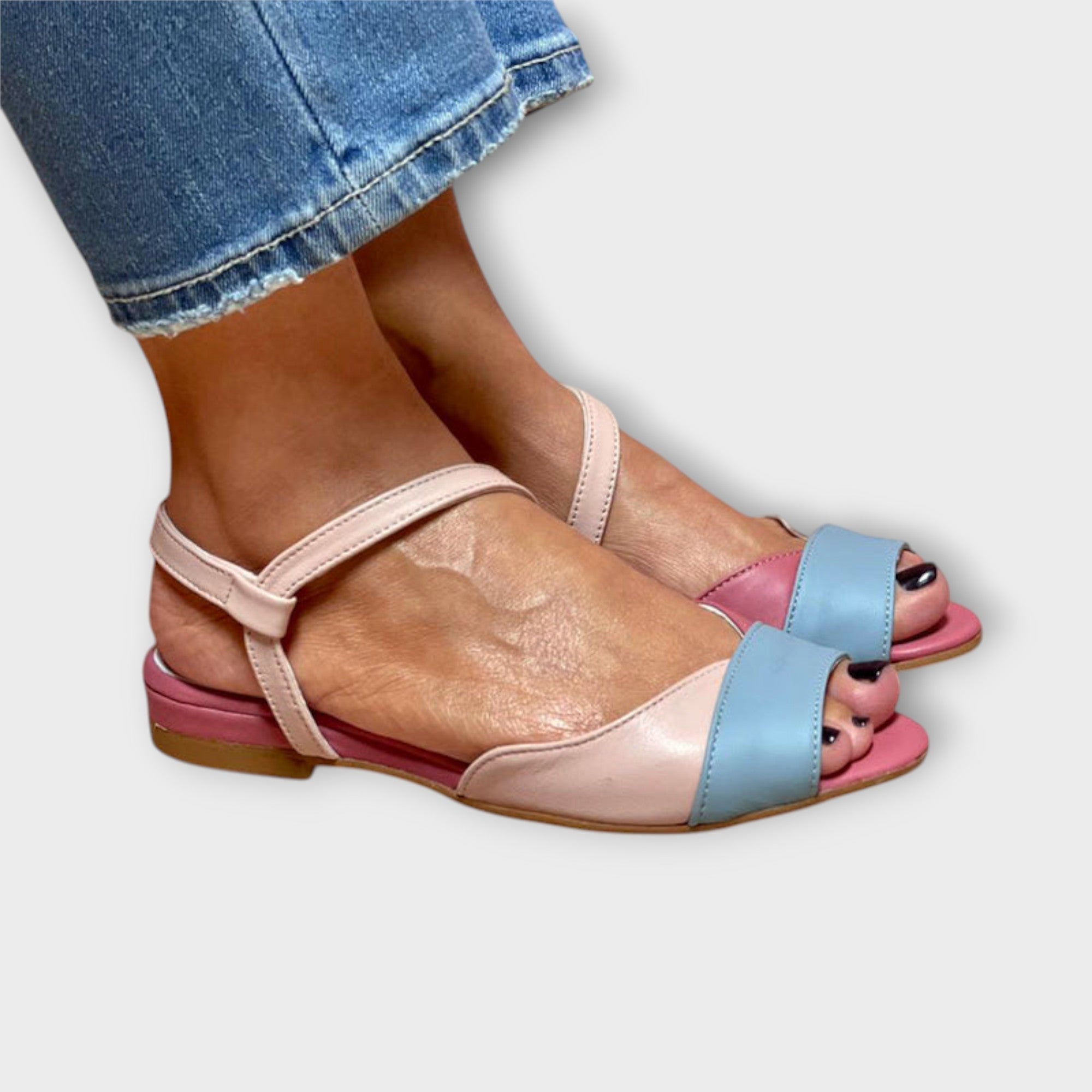 Roselina – Gioco di Colori su Tacchi a Blocco