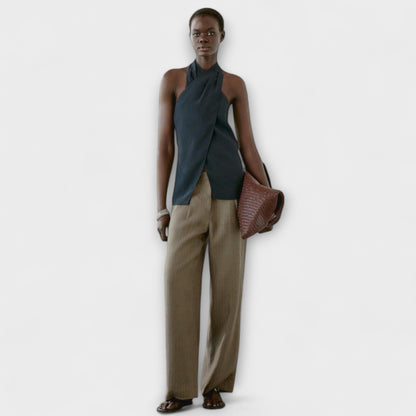 Hannah - Top Halter Blu con Taglio Sulla Schiena