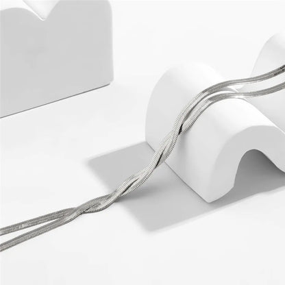 Collana Lunga Elegante con Design Regolabile a Serpente