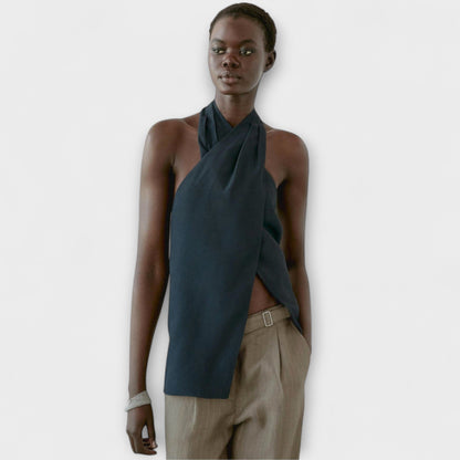 Hannah - Top Halter Blu con Taglio Sulla Schiena