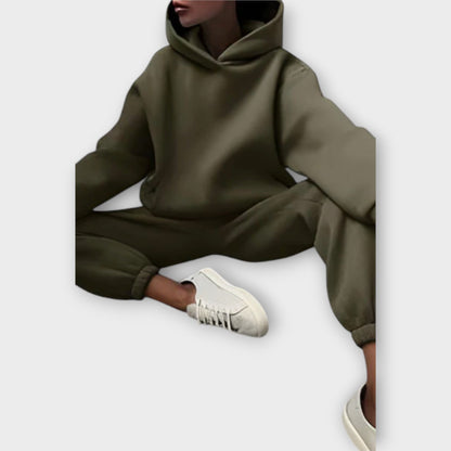 Kristine - Completo Sportivo Accogliente