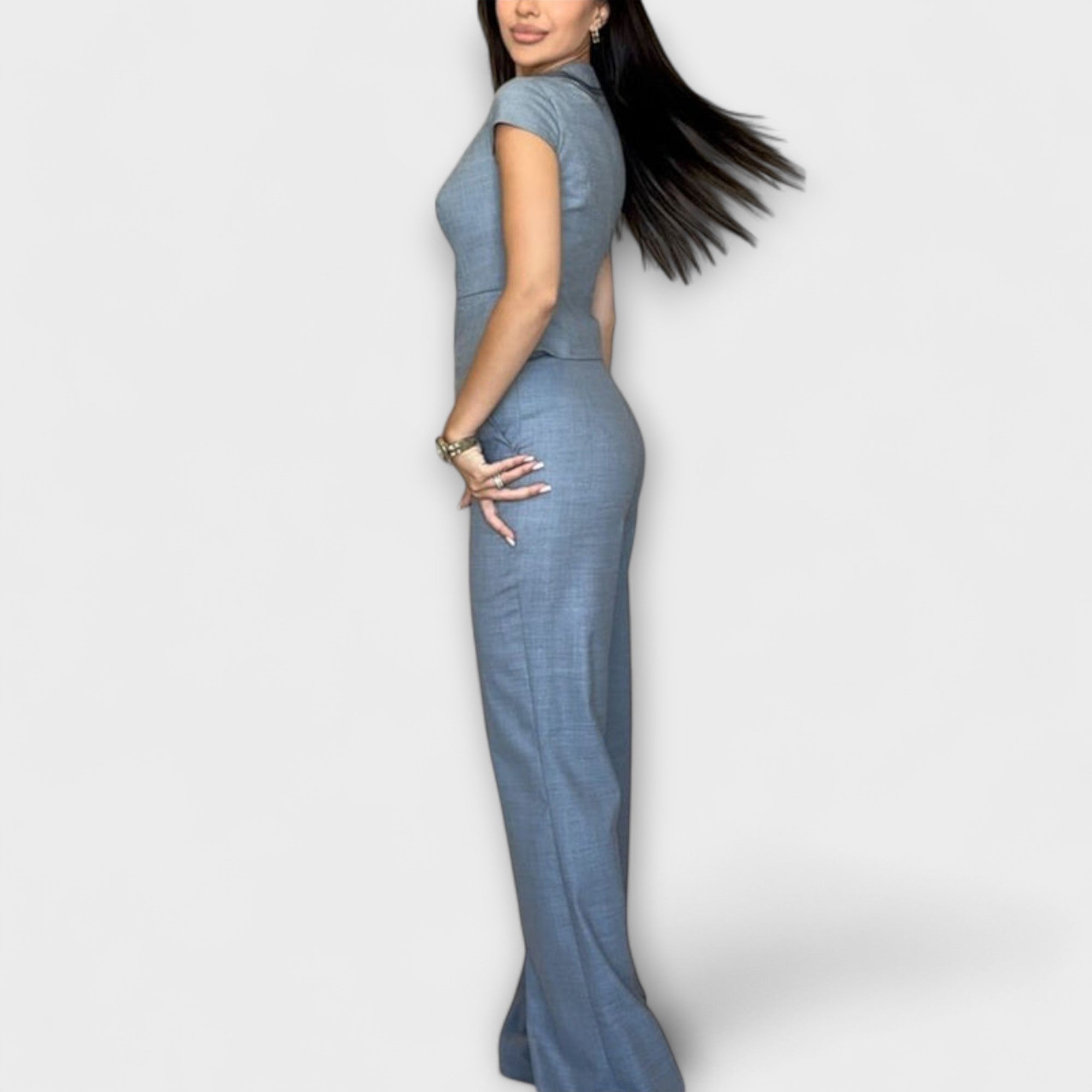 Ivy - Set di Top e Pantaloni con Scollatura a V alla Moda