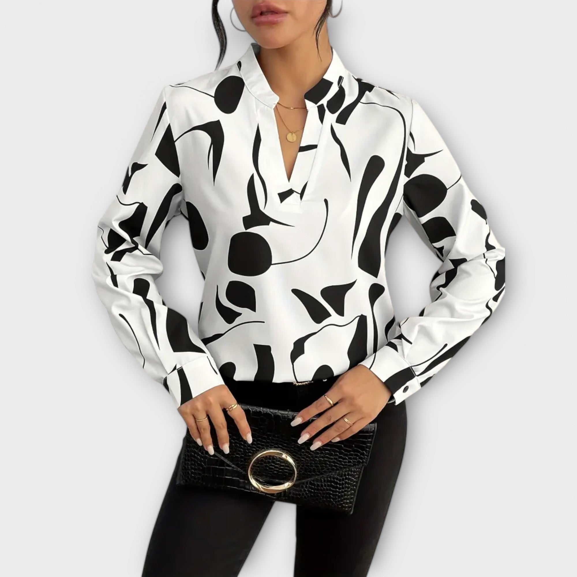 Elegant Blouse with Long Sleeves and Pointed Neckline